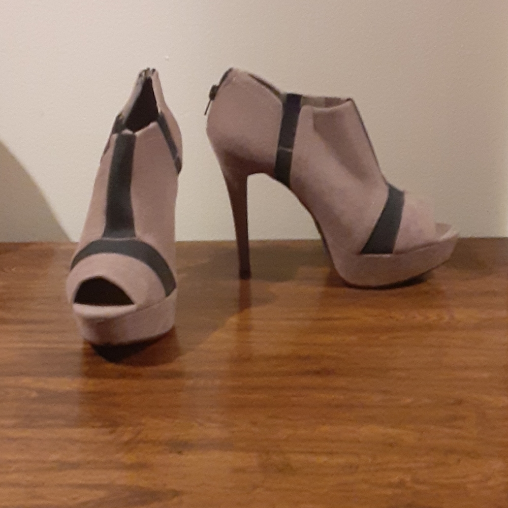 Anne Michelle 7 1/2 heels